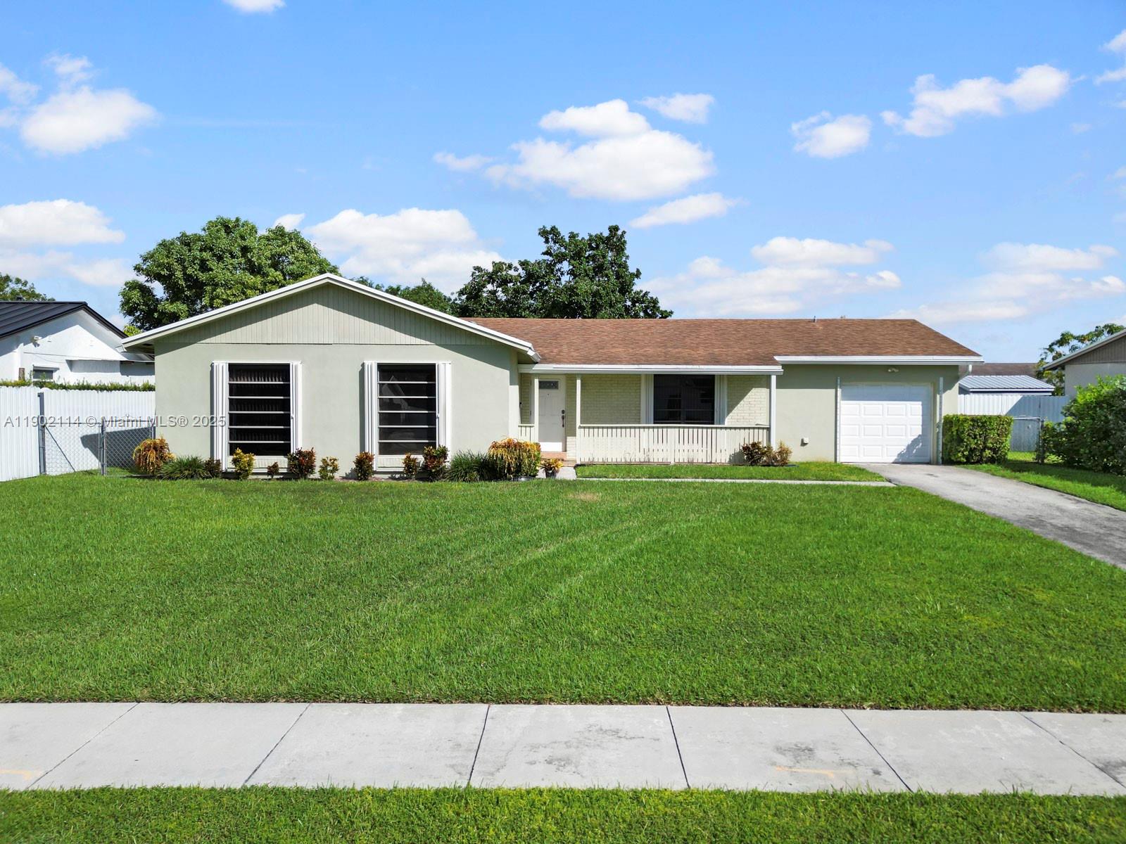 MEADOW WOOD MANOR SEC 3 - Residential