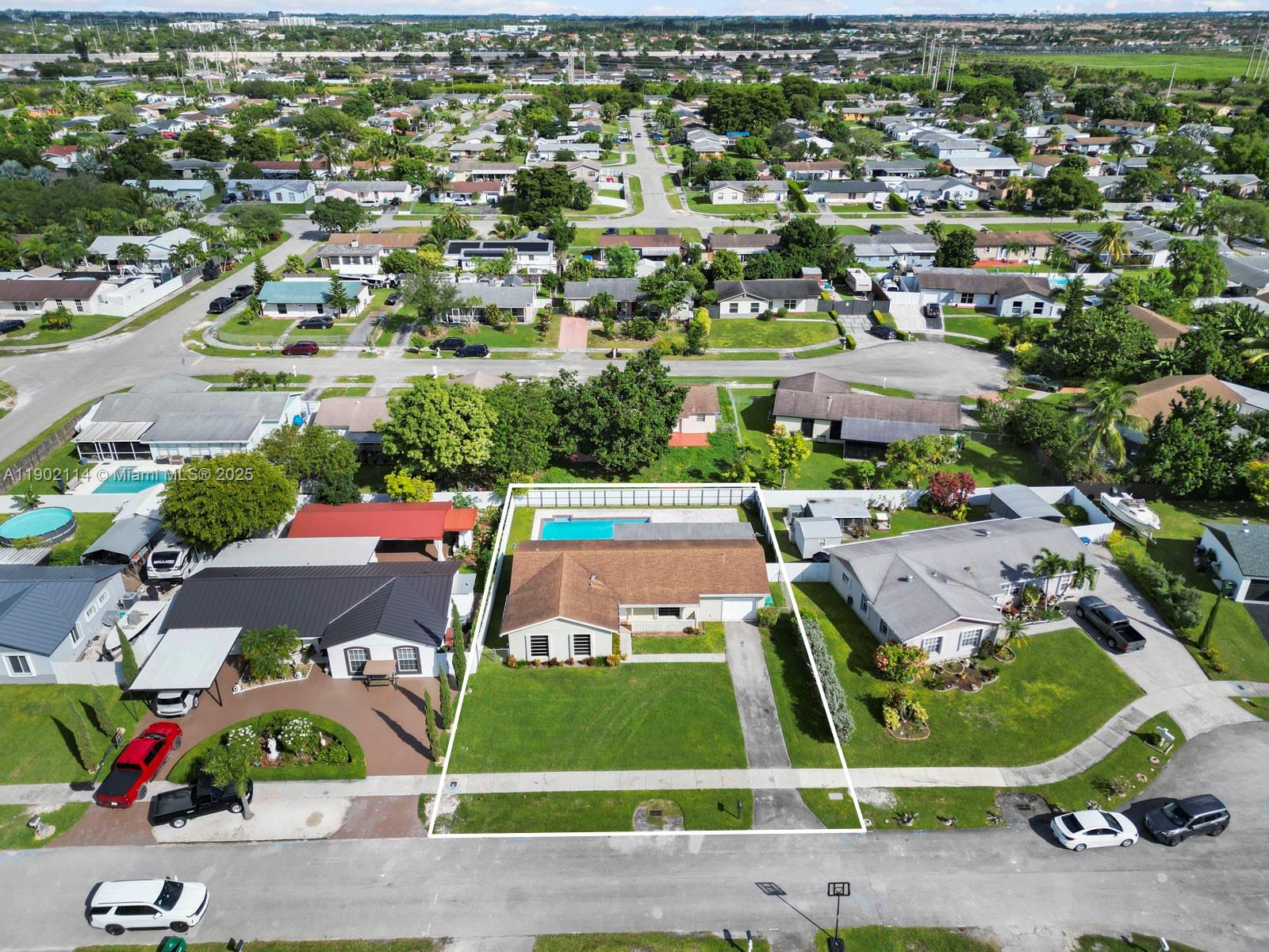 MEADOW WOOD MANOR SEC 3 - Residential