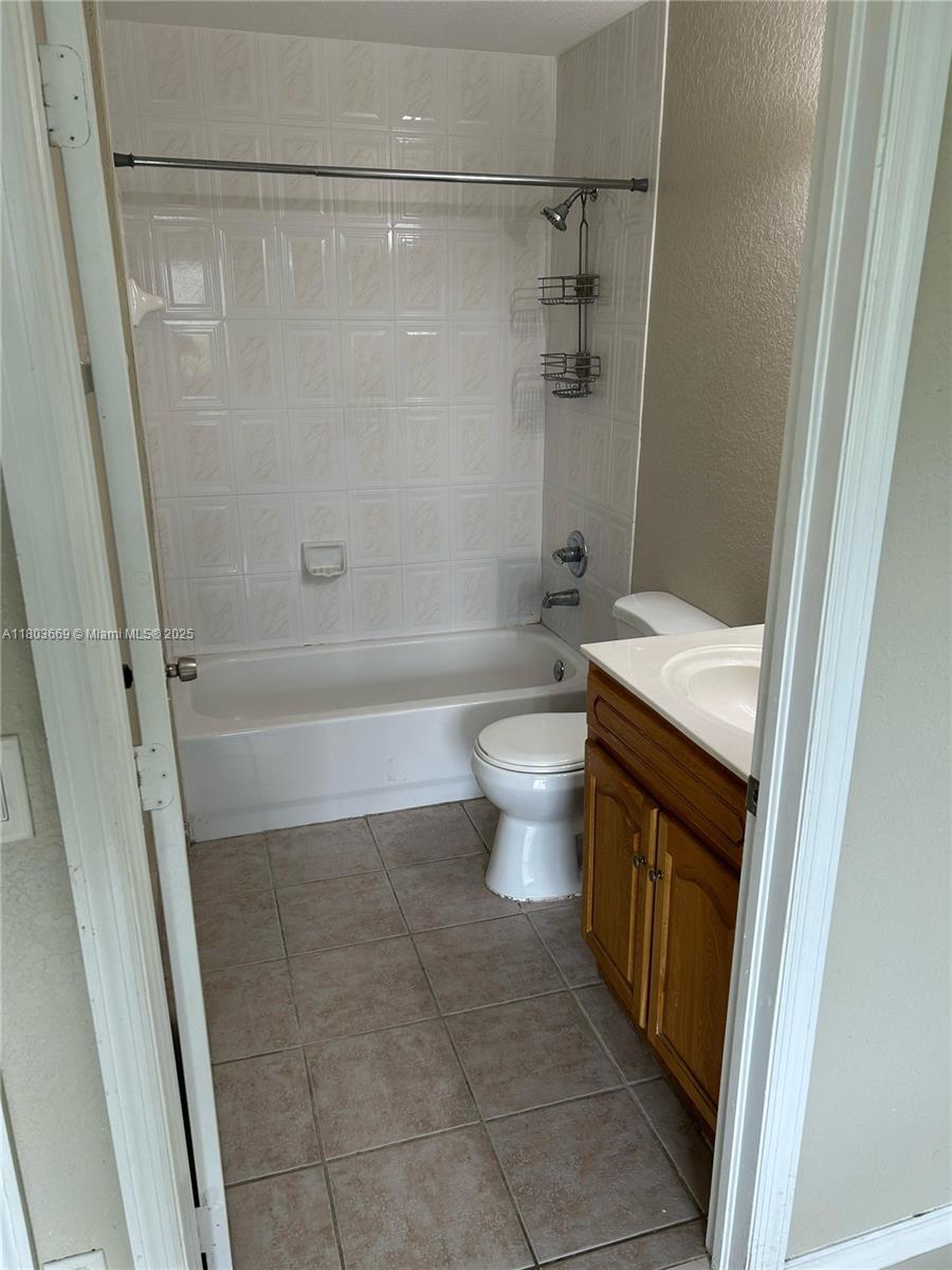 EDGEWATER CONDO - Residential