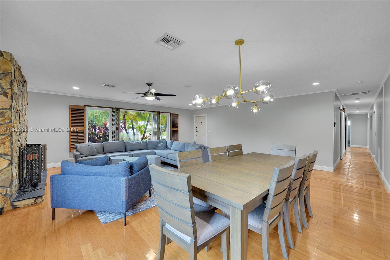 HOLLYWOOD HILLS - Residential Lease