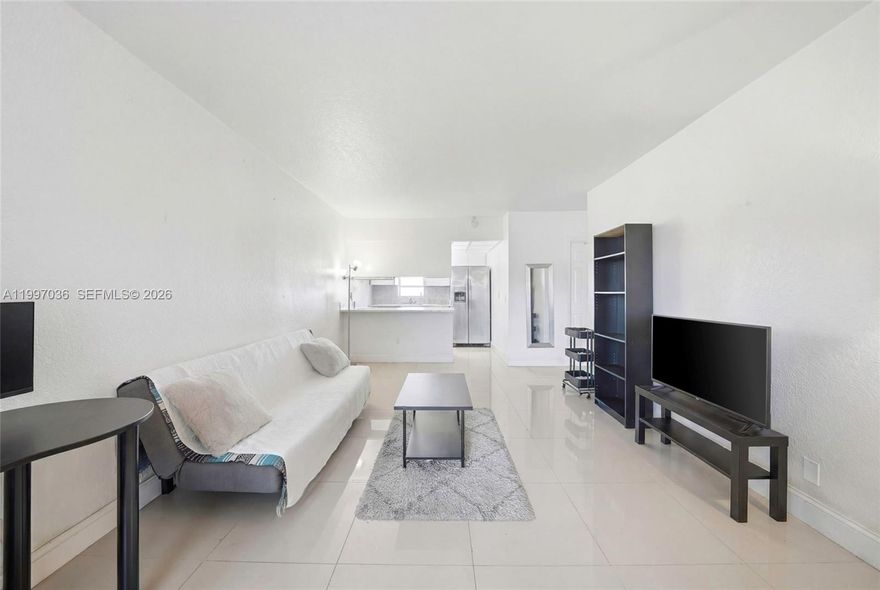 Well-maintained 1-bedroom, 1-bath condo in Southdale Condominium, offering 600 SF and ideally located in Fort Lauderdale, just minutes from Wilton Manors, Downtown, and the beaches, with easy access to the Brightline station. Functional layout, perfect for end-users or investors. Currently rented at $1,650/month through January 31, 2027, providing stable, long-term income. HOA $772/month. Community amenities include pool, BBQ area, and solarium. High rental demand area with strong upside potential. Close to dining, shopping, and major highways.