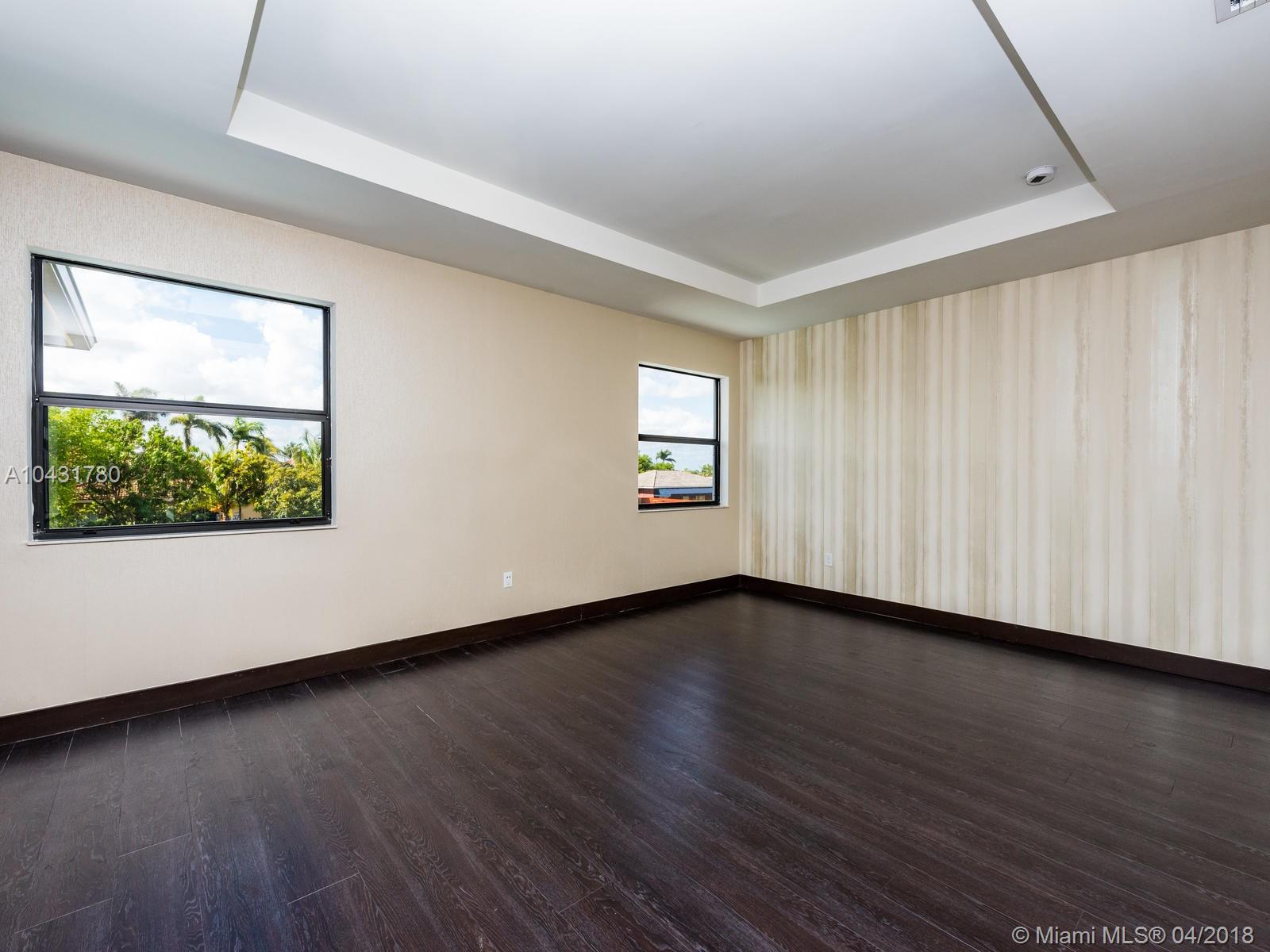 CRESTVIEW WEST - Residential