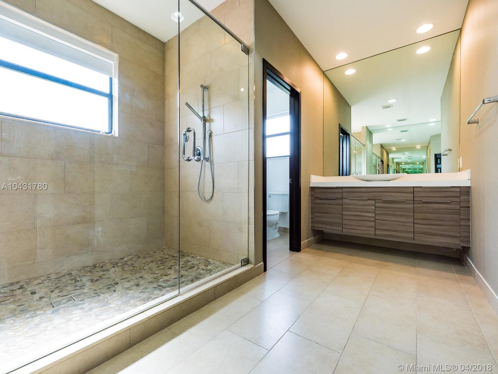 CRESTVIEW WEST - Residential