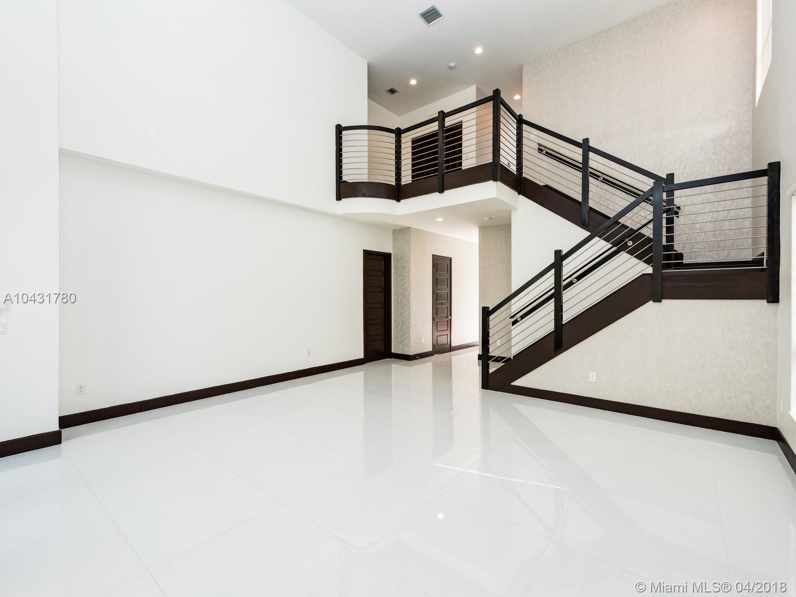 CRESTVIEW WEST - Residential