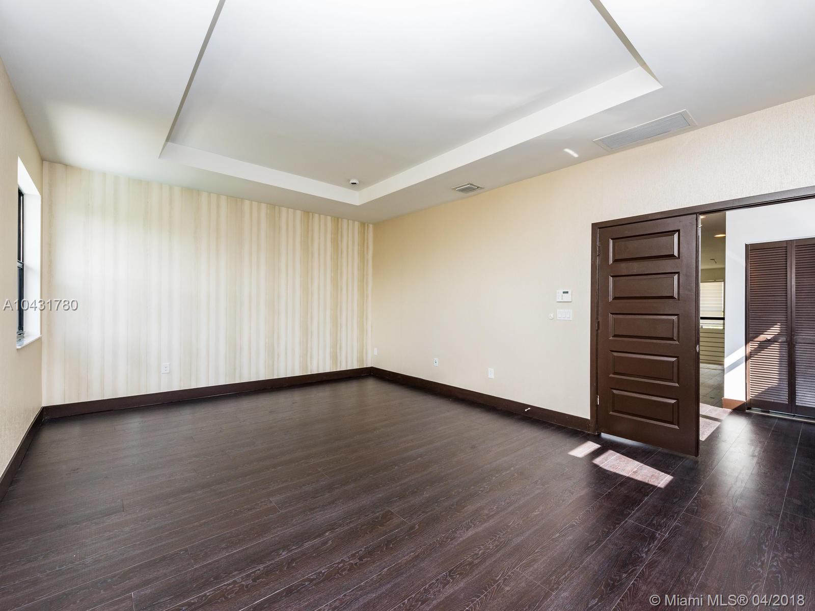 CRESTVIEW WEST - Residential