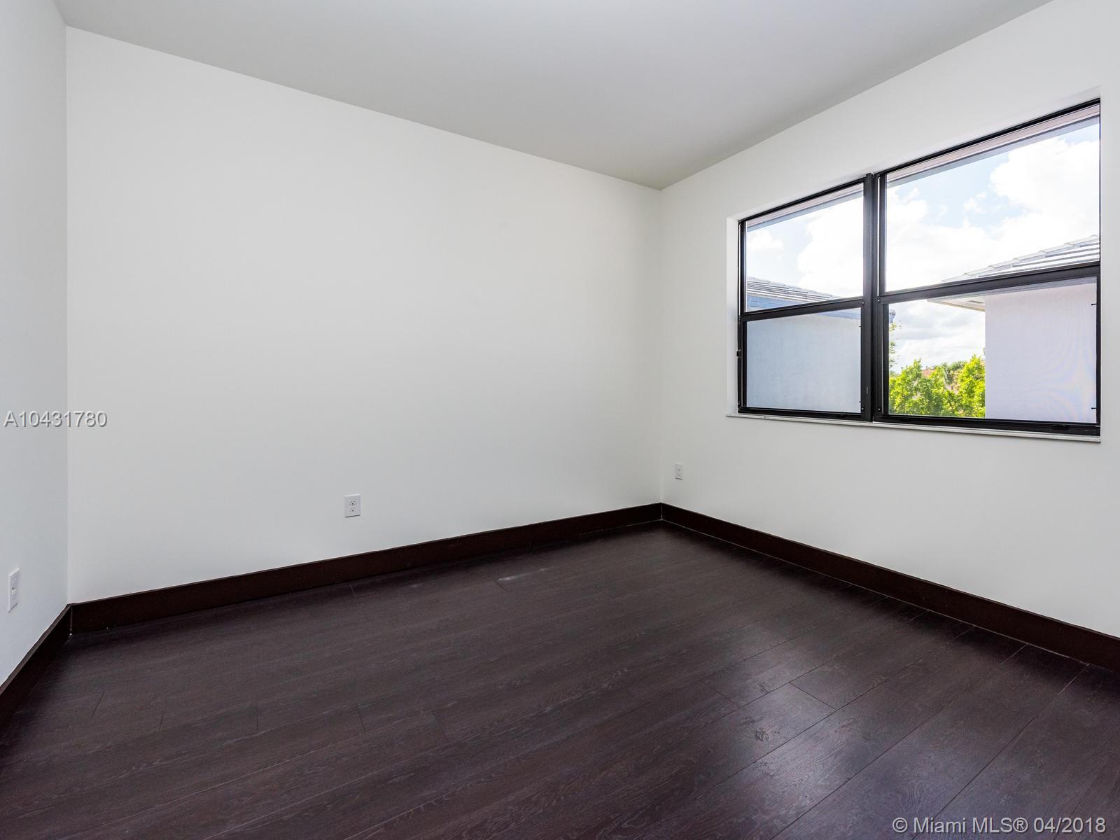 CRESTVIEW WEST - Residential