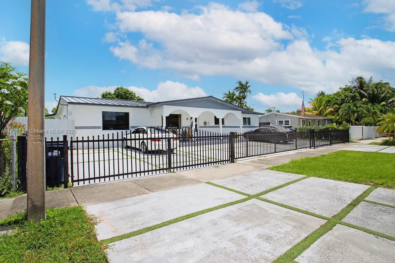 S MIAMI HEIGHTS ADDN C - Residential
