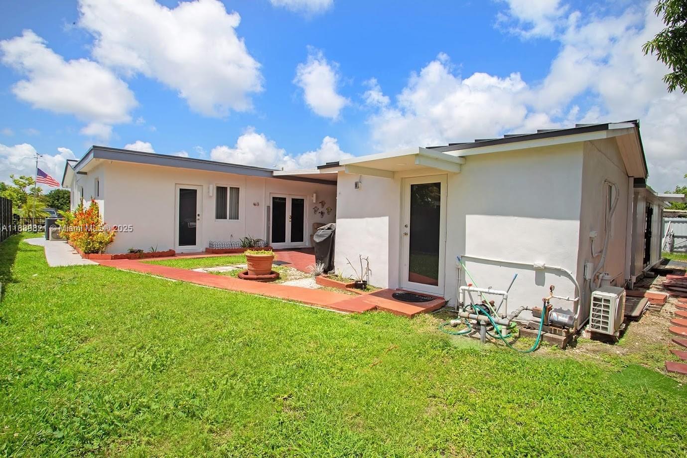 S MIAMI HEIGHTS ADDN C - Residential