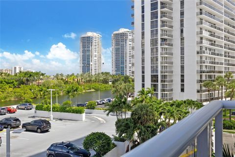 A home in Aventura