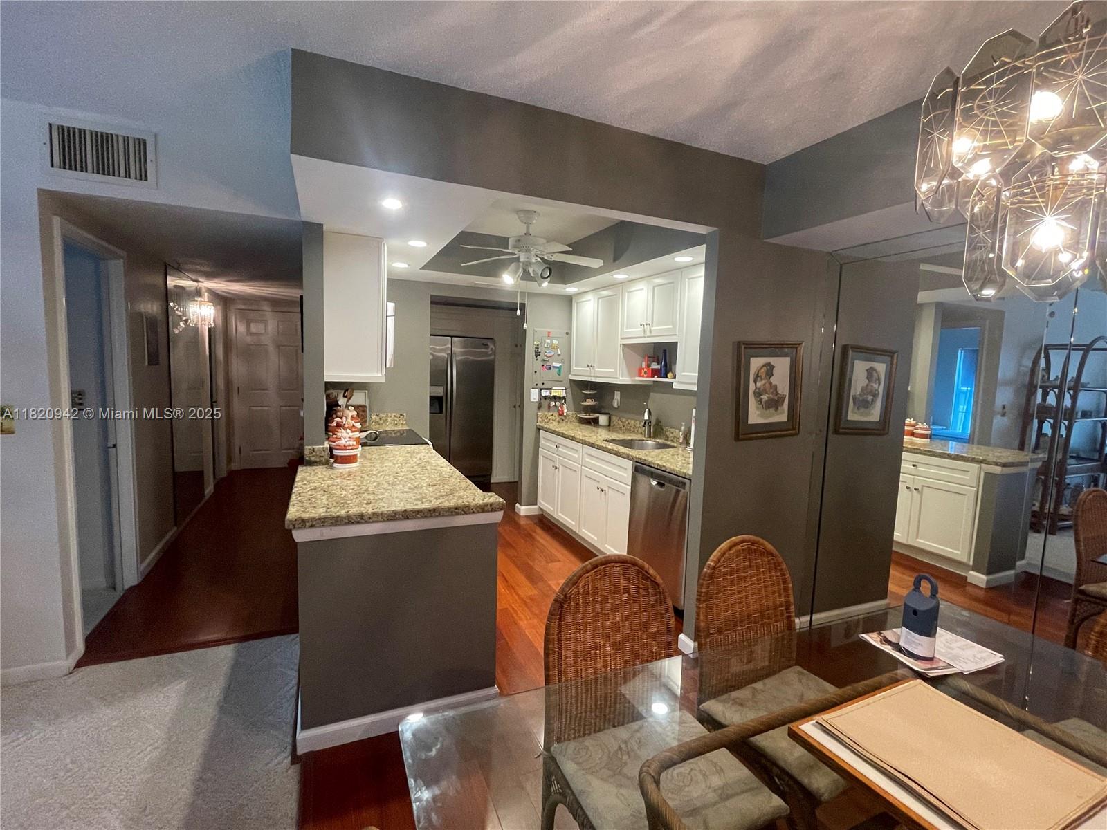 TIERRA DEL SOL CONDO - Residential Lease