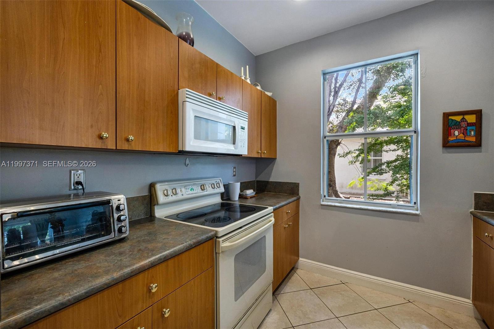 MARBELLA BAY - Residential