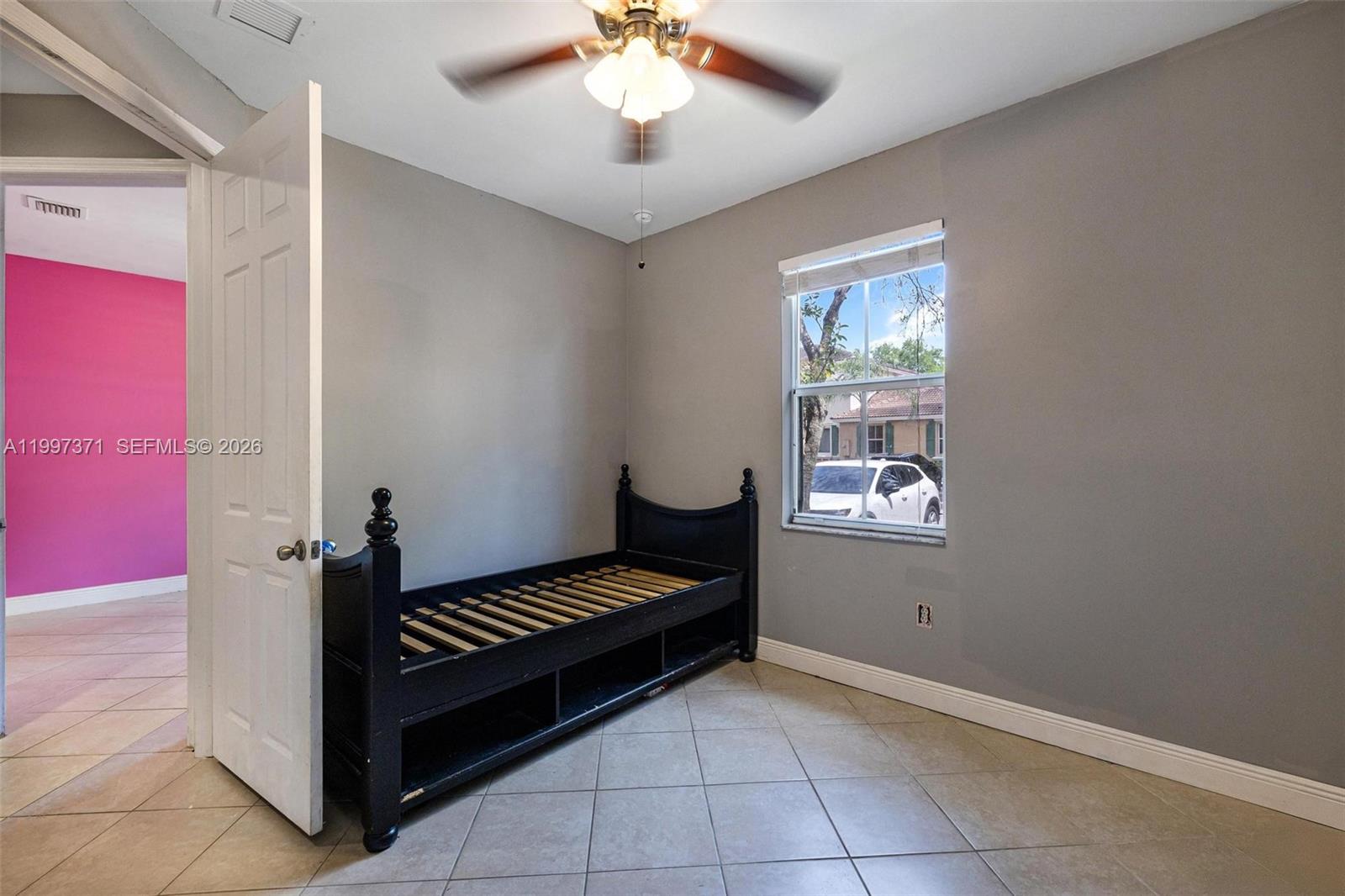 MARBELLA BAY - Residential