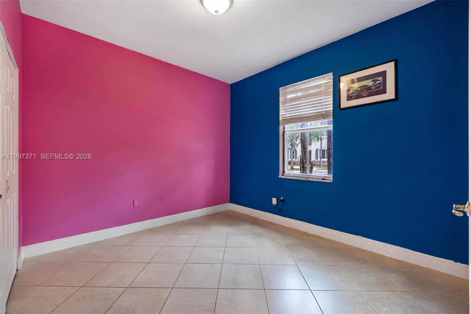 MARBELLA BAY - Residential