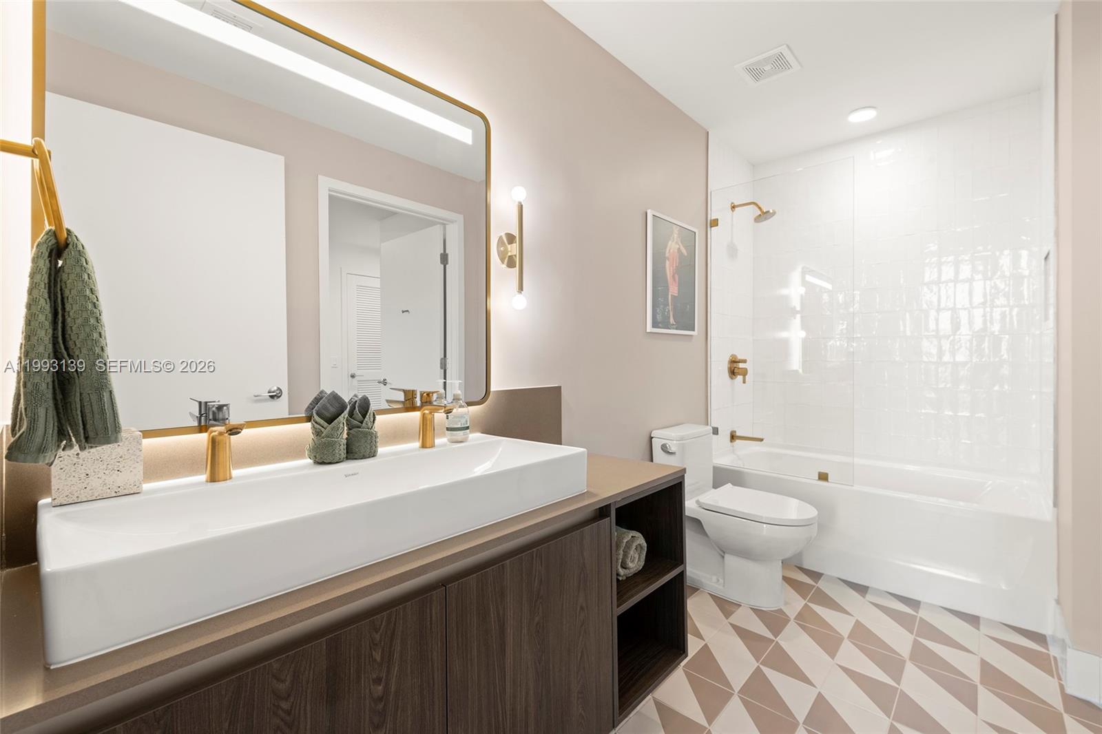 Gale Hotel & Residences - Residential