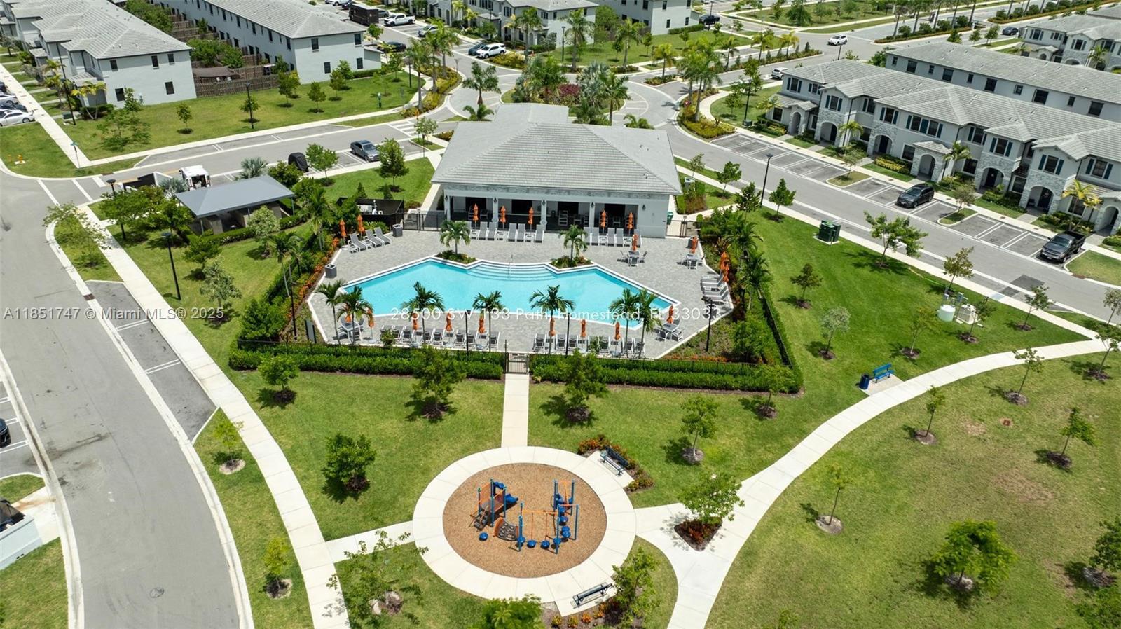 PINE ISLE - Residential