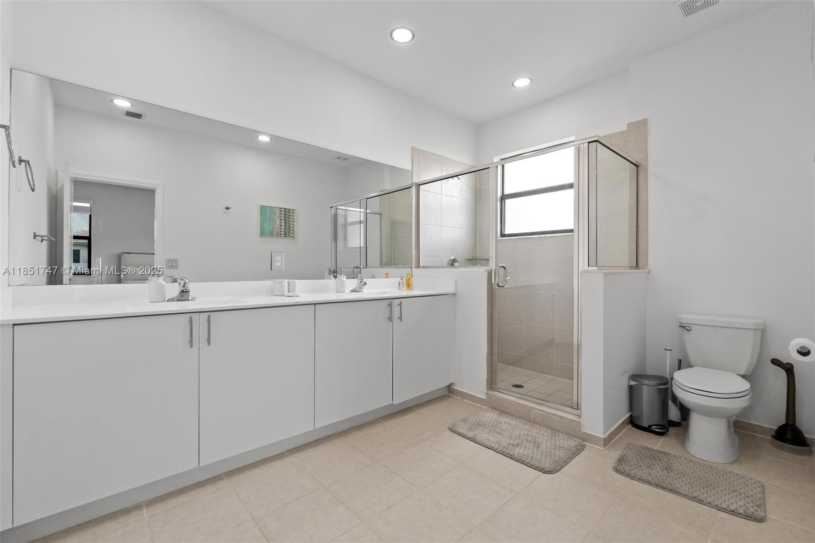 PINE ISLE - Residential