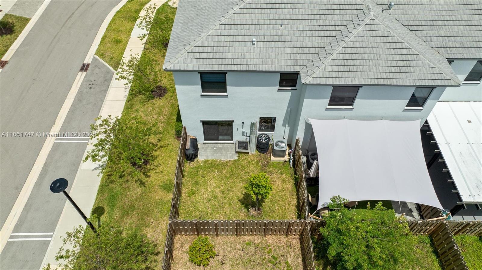 PINE ISLE - Residential