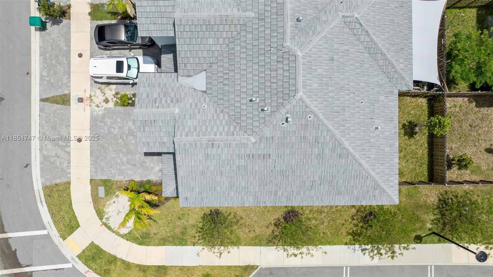 PINE ISLE - Residential