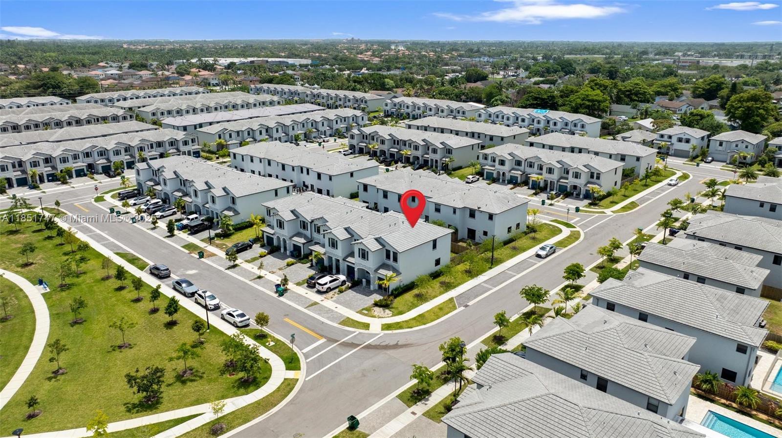 PINE ISLE - Residential