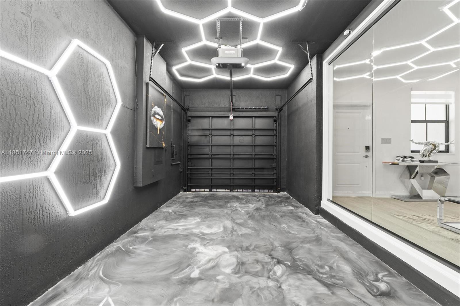 PINE ISLE - Residential