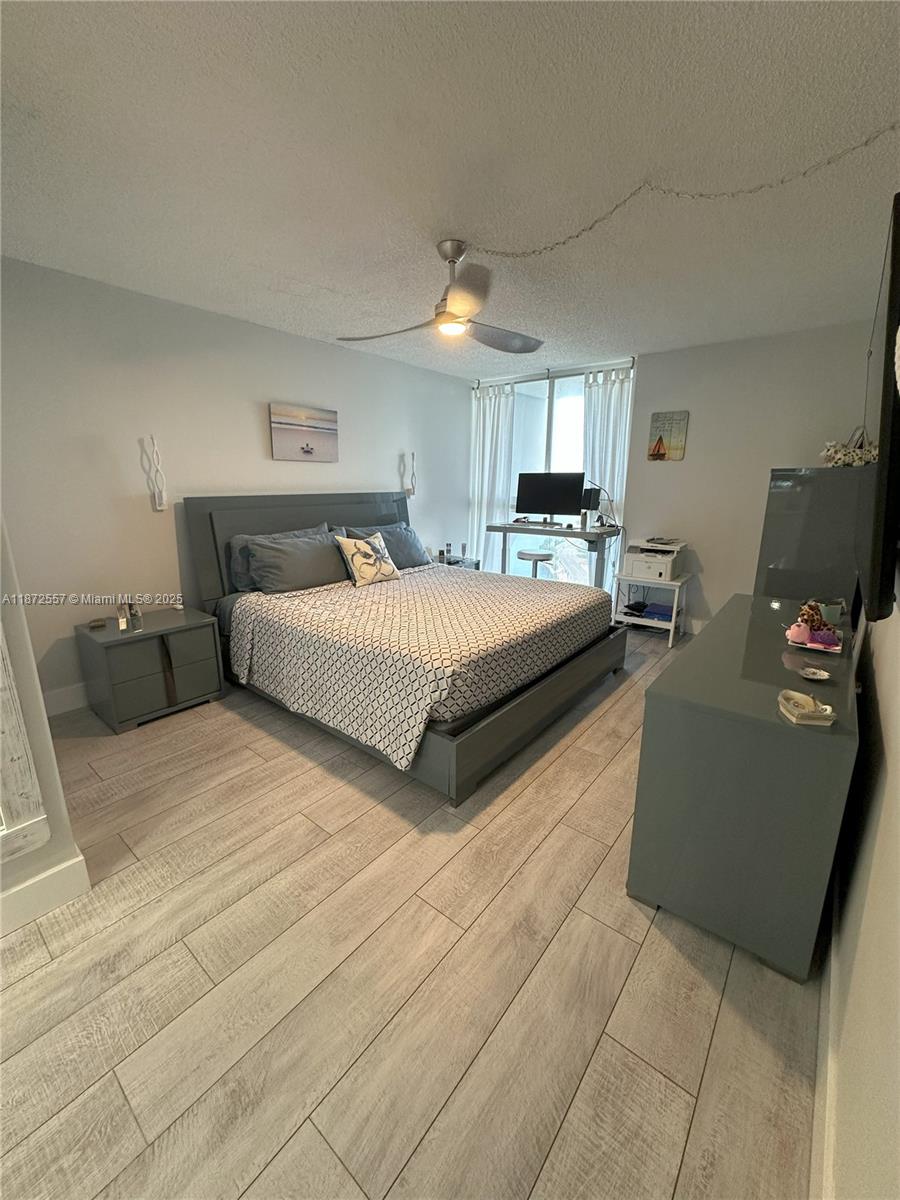 PORTUGAL TOWERS CONDO - Residential