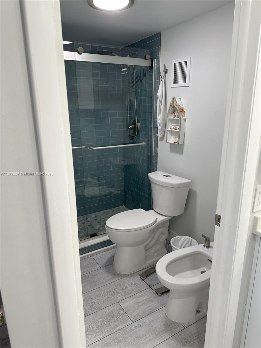 PORTUGAL TOWERS CONDO - Residential