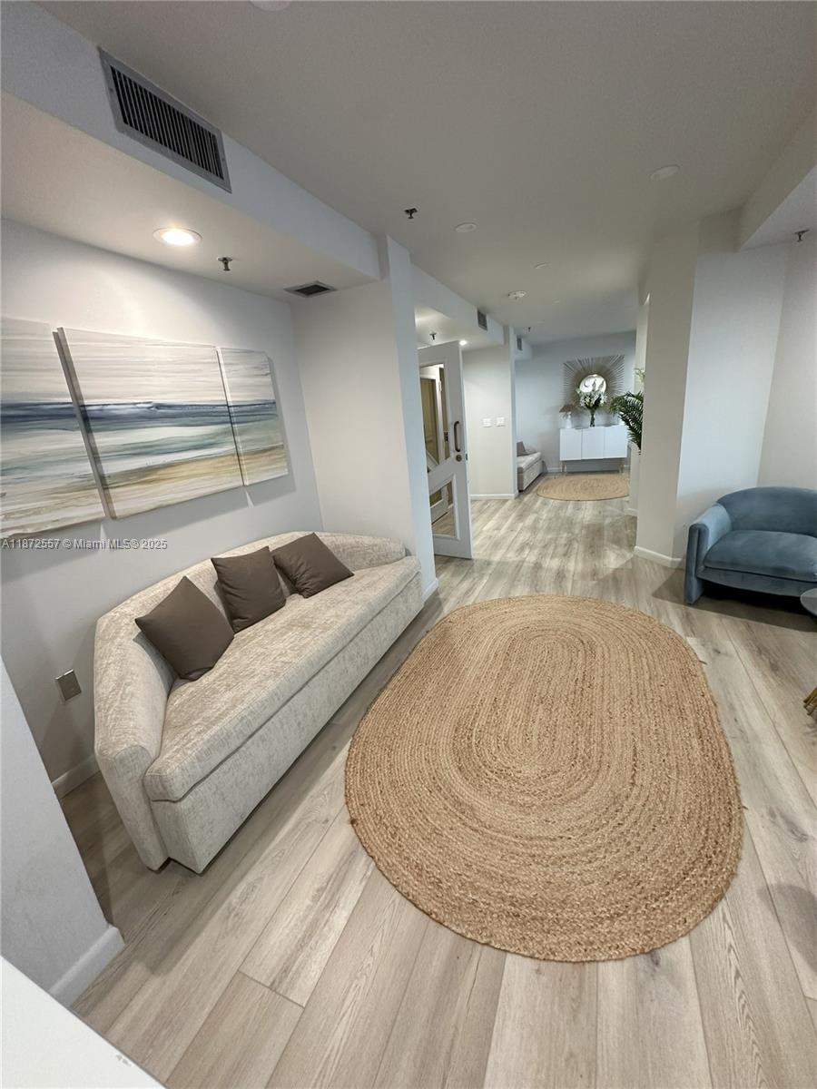 PORTUGAL TOWERS CONDO - Residential