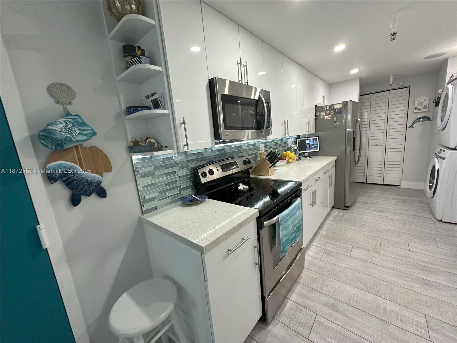 PORTUGAL TOWERS CONDO - Residential