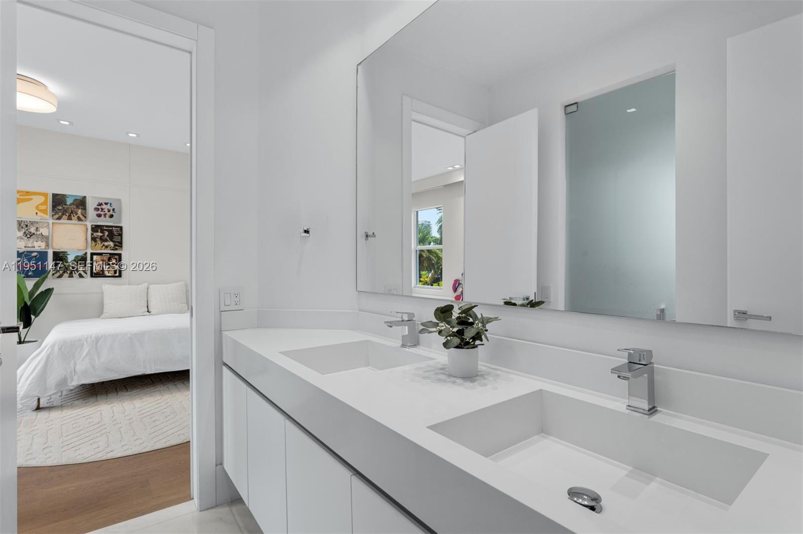 GOLDEN BEACH SEC D - Residential