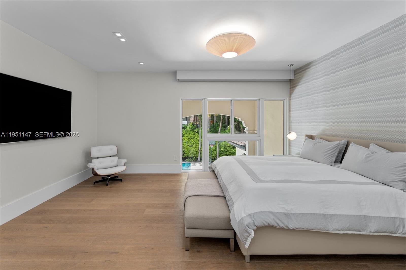 GOLDEN BEACH SEC D - Residential