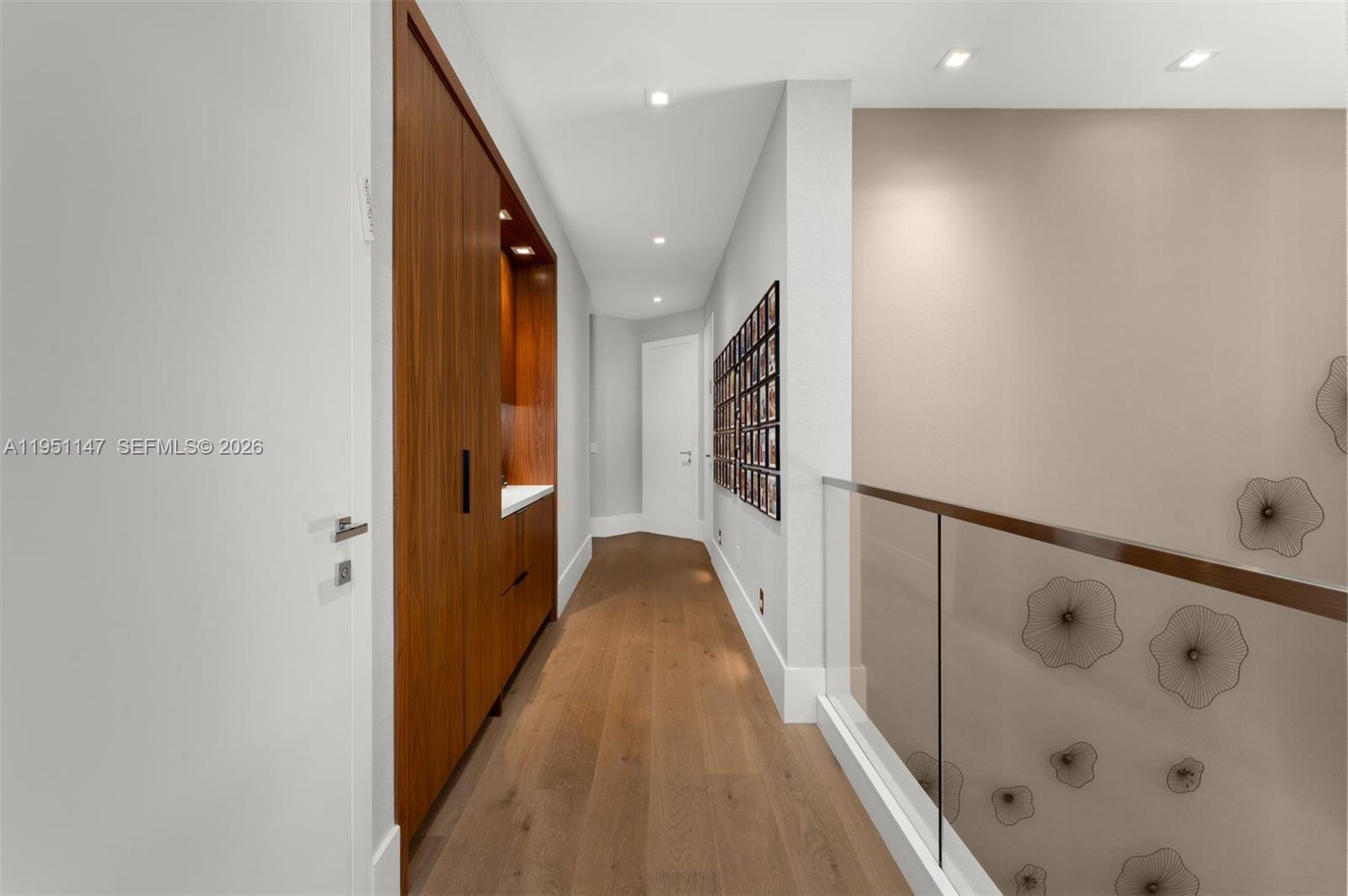 GOLDEN BEACH SEC D - Residential