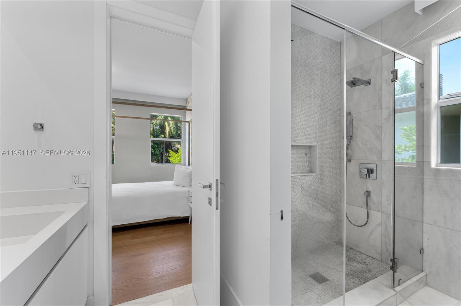 GOLDEN BEACH SEC D - Residential