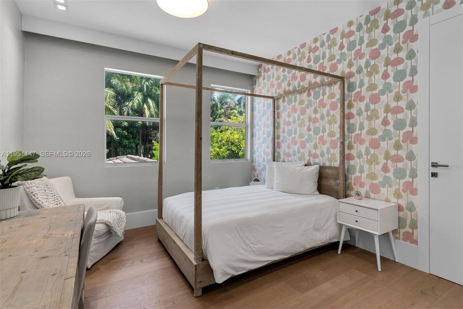 GOLDEN BEACH SEC D - Residential