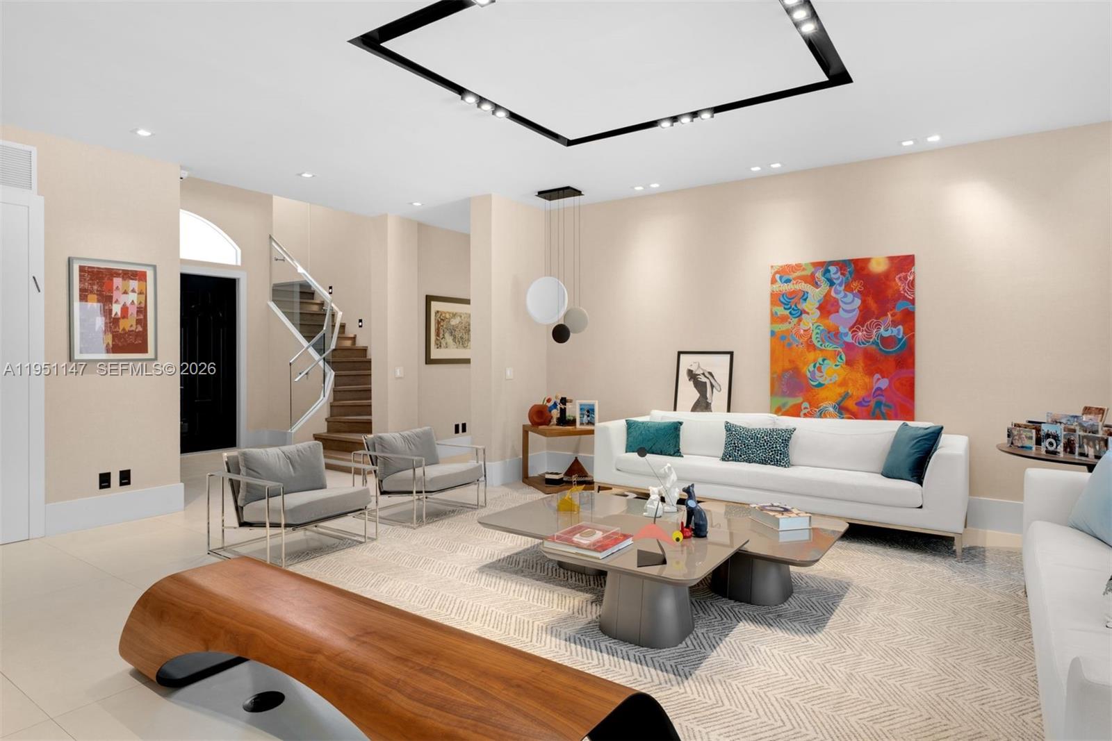 GOLDEN BEACH SEC D - Residential