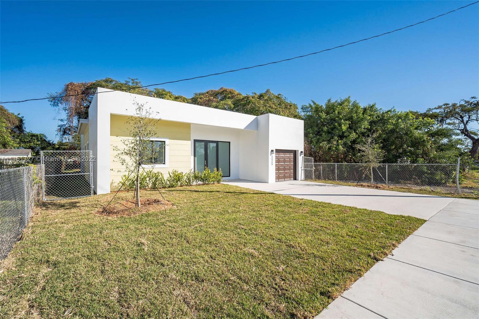 DIXIE PINES - Residential