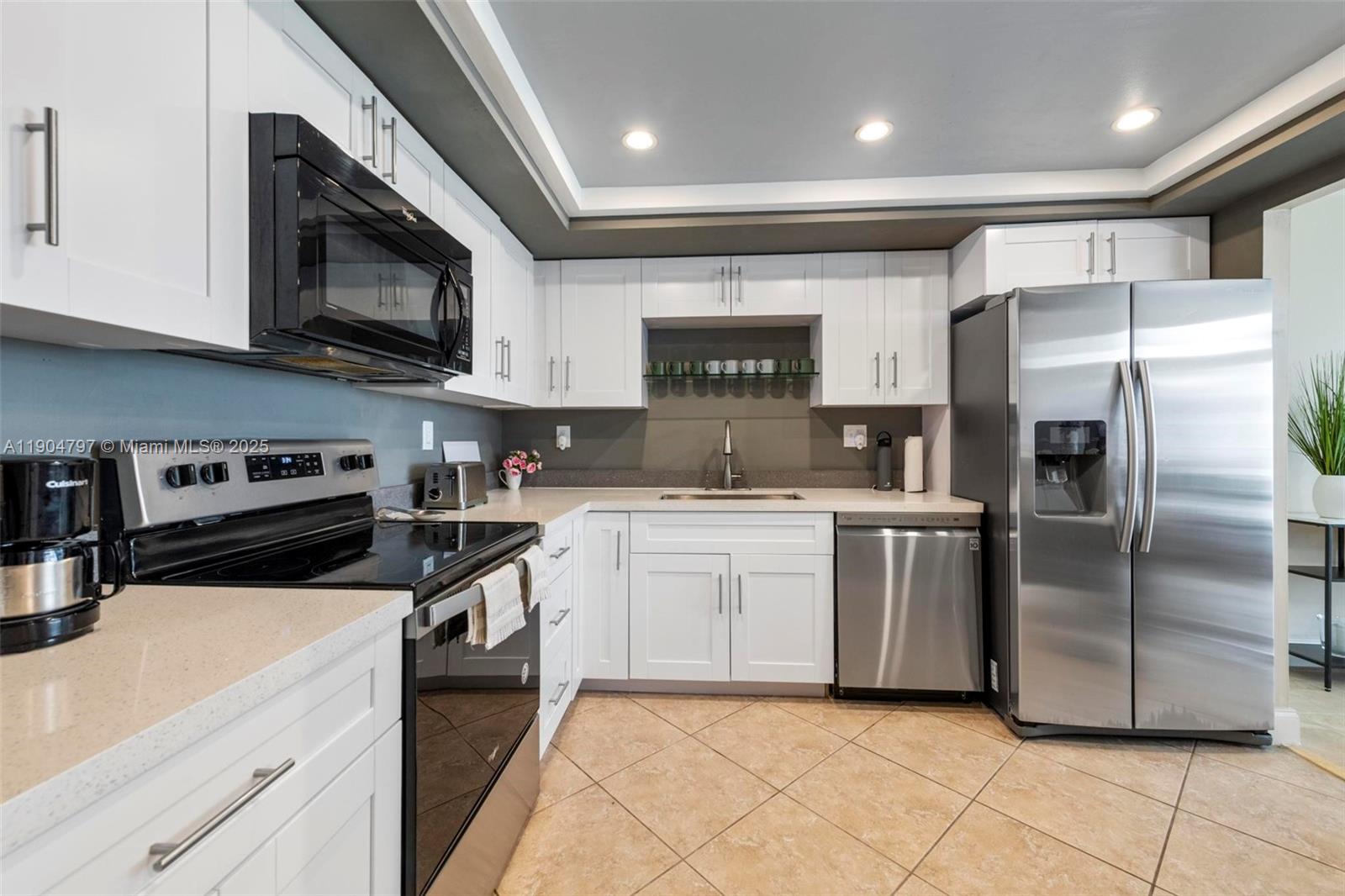 DEL PRADO MARINA - Residential Lease