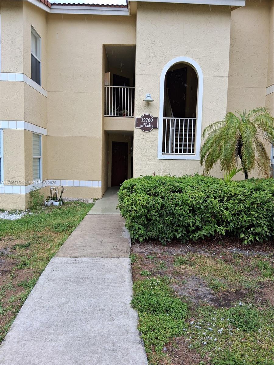 Property for Sale at 12760 Vista Isles Dr 711, Sunrise, Miami-Dade County, Florida - Bedrooms: 2 
Bathrooms: 2  - $295,000