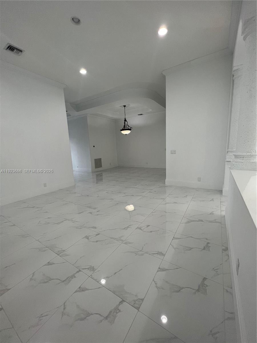 CORAL CREEK REPLAT NO 5 - Residential Lease