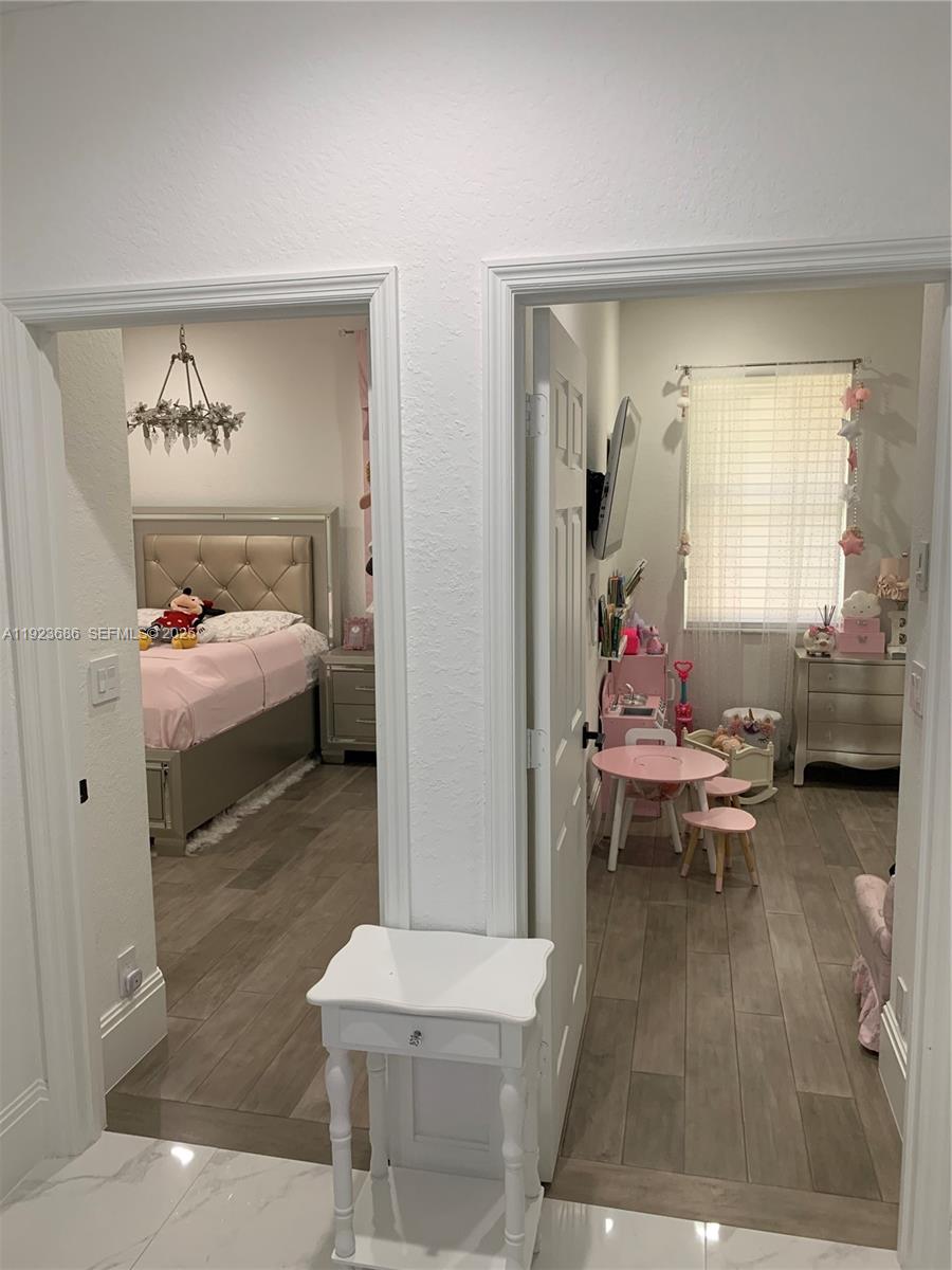 CORAL CREEK REPLAT NO 5 - Residential Lease