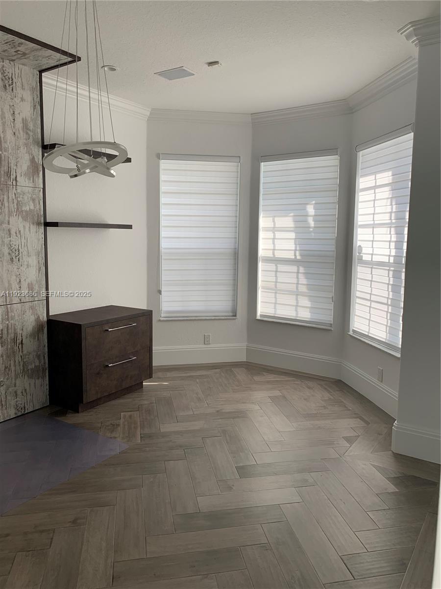 CORAL CREEK REPLAT NO 5 - Residential Lease