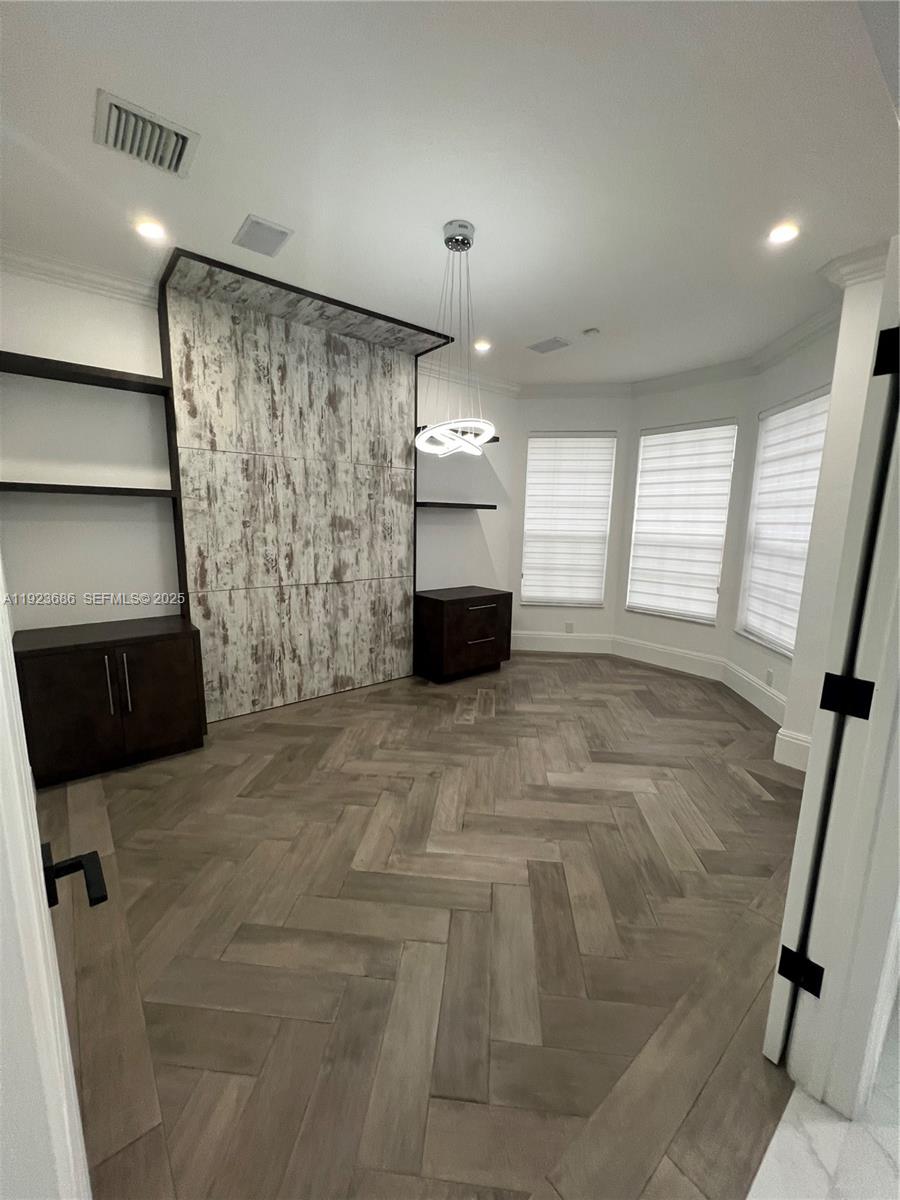 CORAL CREEK REPLAT NO 5 - Residential Lease