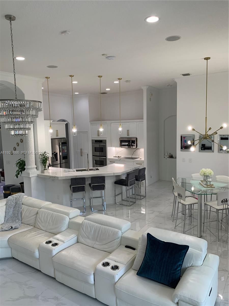 CORAL CREEK REPLAT NO 5 - Residential Lease