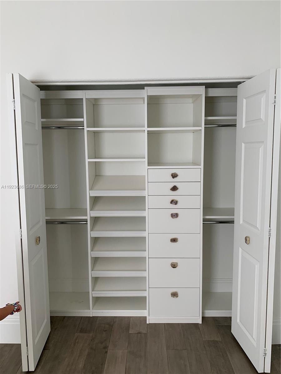 CORAL CREEK REPLAT NO 5 - Residential Lease