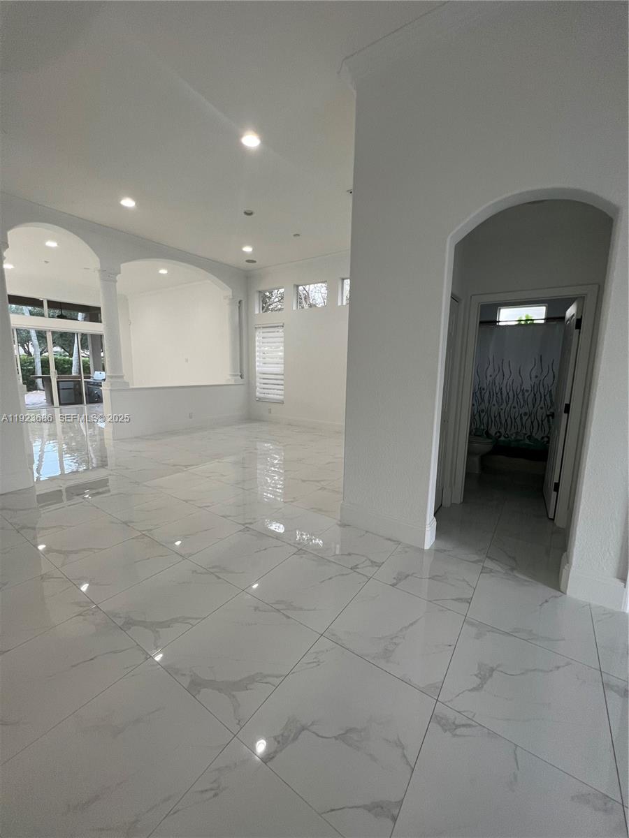 CORAL CREEK REPLAT NO 5 - Residential Lease