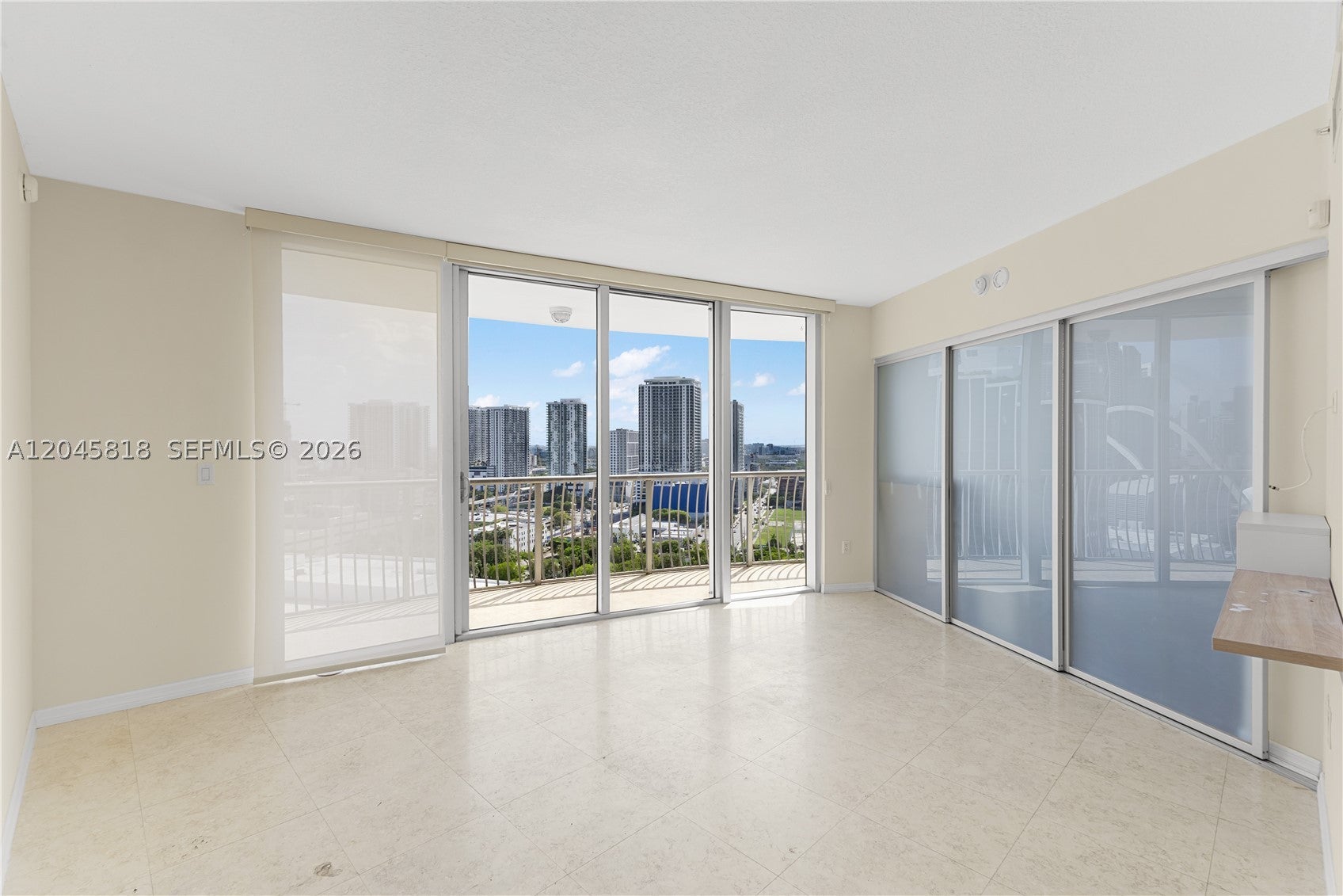 1750 N Bayshore Dr 2414