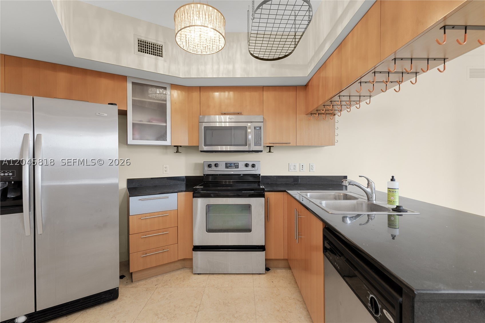 1750 N Bayshore Dr 2414