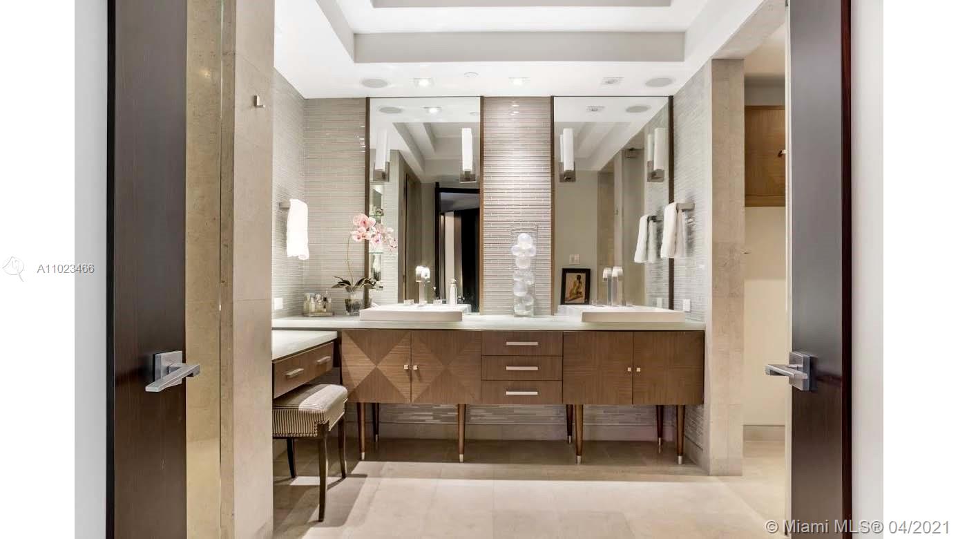 AZURE CONDO - Residential