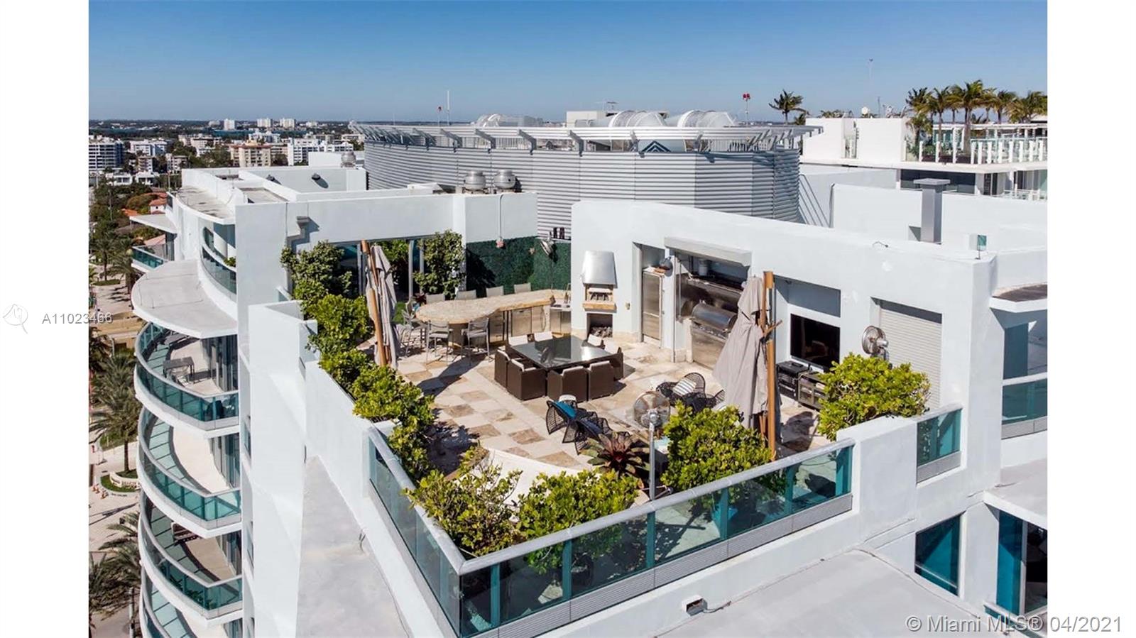 AZURE CONDO - Residential