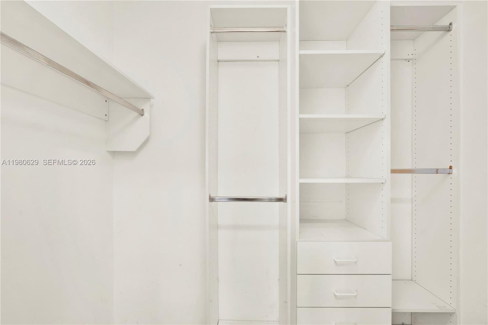 LAKES BY THE BAY SEC 7 - Residential