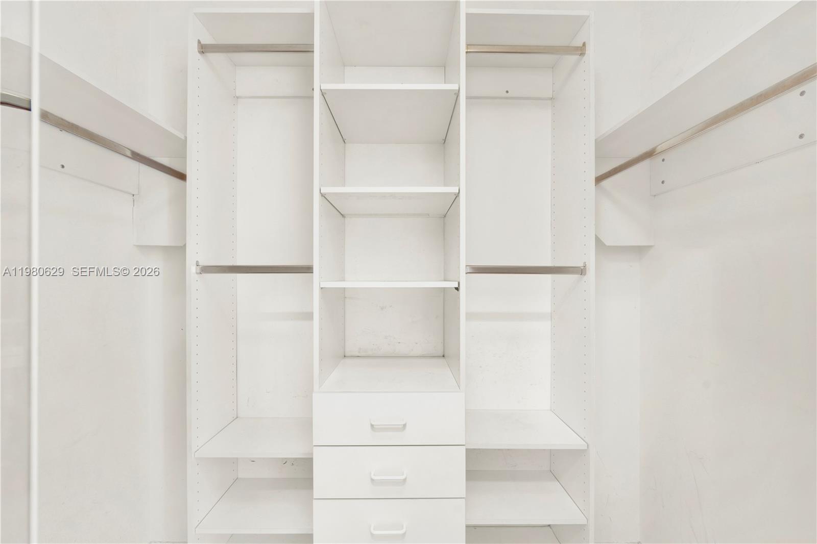 LAKES BY THE BAY SEC 7 - Residential